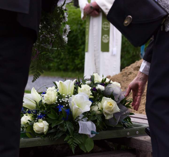 Service marbrerie funéraire Merdrignac